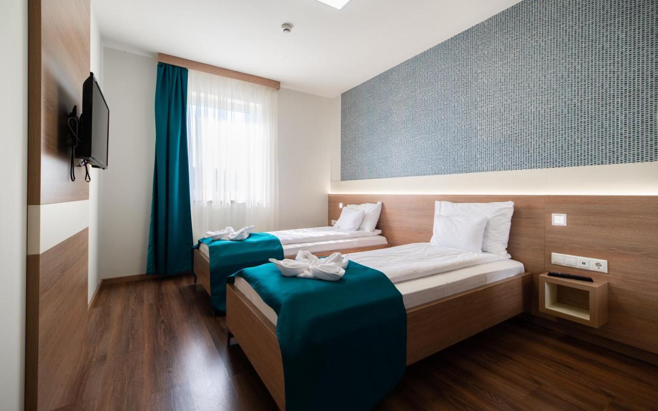 Hotel Szeghalom Dış mekan fotoğraf