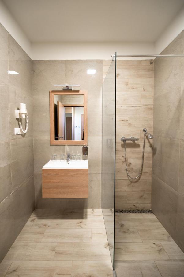 Hotel Szeghalom Dış mekan fotoğraf
